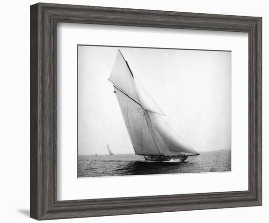 Yacht Columbia Sailing-Bettmann-Framed Photographic Print