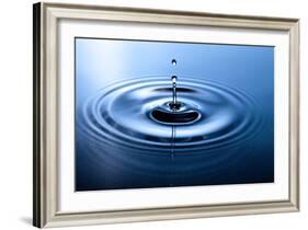Macro Shot of Water Drop Falling-Jag_cz-Framed Photographic Print