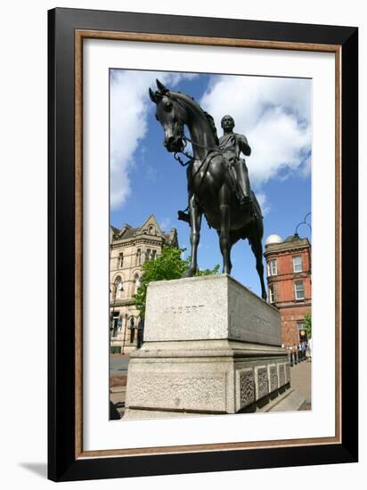 Prince Albert Statue, Wolverhampton, West Midlands-Peter Thompson-Framed Photographic Print