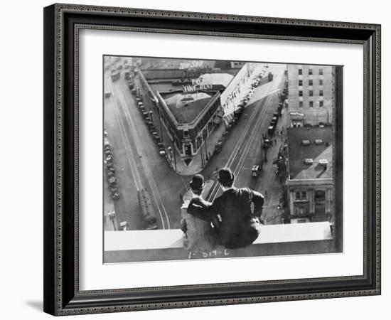 Oliver Hardy, Stan Laurel, Liberty, 1929-null-Framed Photographic Print