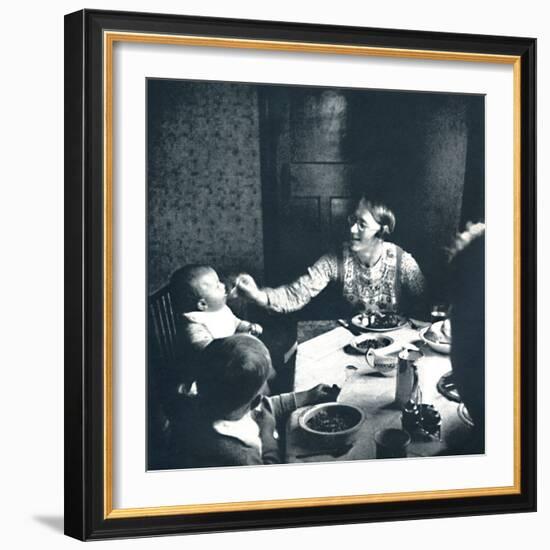 'A nice hot dinner', 1941-Cecil Beaton-Framed Photographic Print