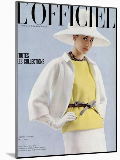 L'Officiel, April 1963 - Tailleur d'André Courrèges-Reichle-Mounted Art Print