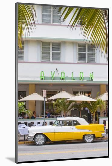 U.S.A, Miami, Miami Beach, South Beach, Ocean Drive-Jane Sweeney-Mounted Photographic Print