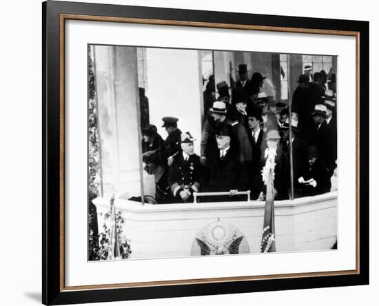 U.S. President Franklin D. Roosevelt, Center, Admiral William W. Pratt-null-Framed Photographic Print