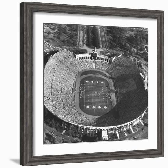 UCLA-USC Football Game-Loomis Dean-Framed Photographic Print