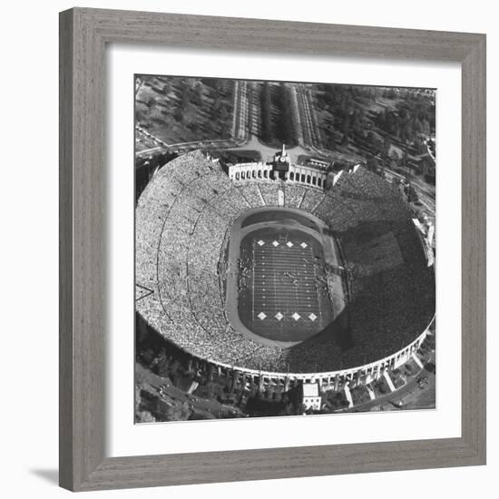 UCLA-USC Football Game-Loomis Dean-Framed Photographic Print