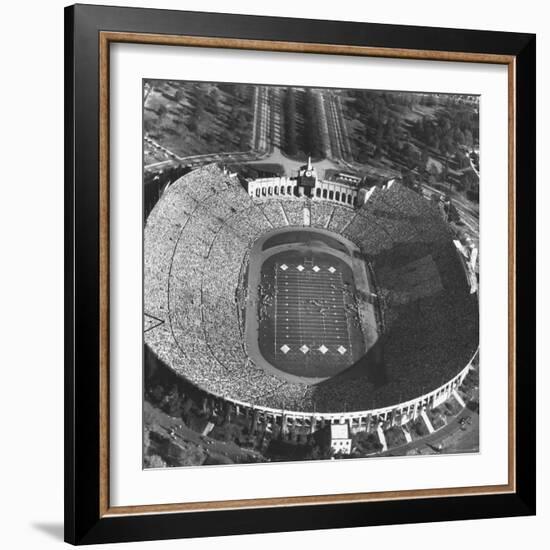 UCLA-USC Football Game-Loomis Dean-Framed Photographic Print