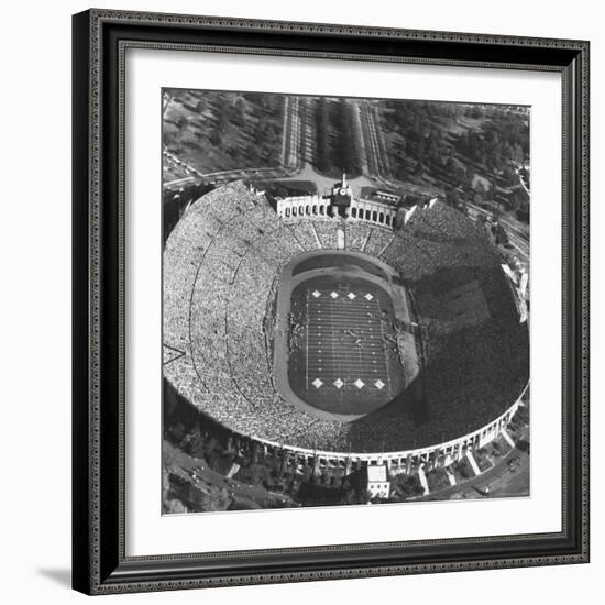 UCLA-USC Football Game-Loomis Dean-Framed Photographic Print