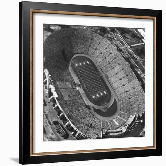 UCLA-USC Football Game-Loomis Dean-Framed Photographic Print