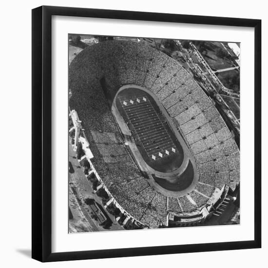 UCLA-USC Football Game-Loomis Dean-Framed Photographic Print