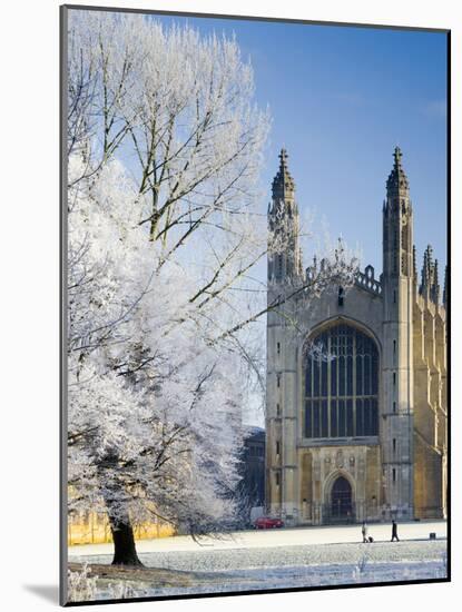 UK, England, Cambridgeshire, Cambridge, the Backs, King's College Chapel in Winter-Alan Copson-Mounted Photographic Print