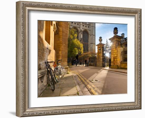 UK, England, Cambridgeshire, Cambridge, Trinity Lane, King's College Chapel-Alan Copson-Framed Photographic Print