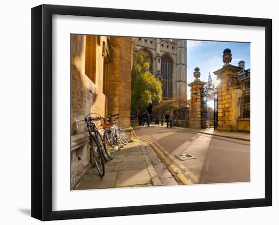 UK, England, Cambridgeshire, Cambridge, Trinity Lane, King's College Chapel-Alan Copson-Framed Photographic Print