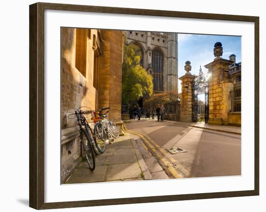 UK, England, Cambridgeshire, Cambridge, Trinity Lane, King's College Chapel-Alan Copson-Framed Photographic Print