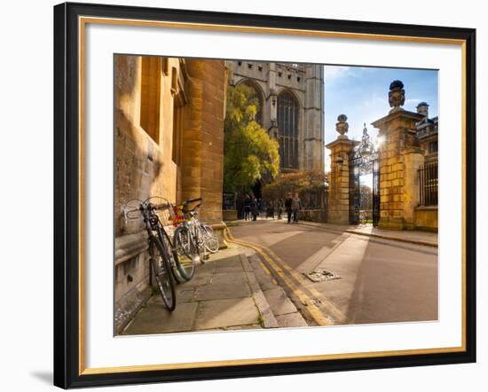 UK, England, Cambridgeshire, Cambridge, Trinity Lane, King's College Chapel-Alan Copson-Framed Photographic Print