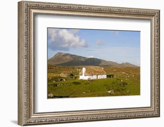 Uk, Scotland, Outer Hebrides-John Warburton-lee-Framed Photographic Print