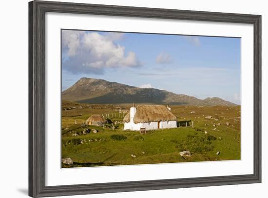 Uk, Scotland, Outer Hebrides-John Warburton-lee-Framed Photographic Print