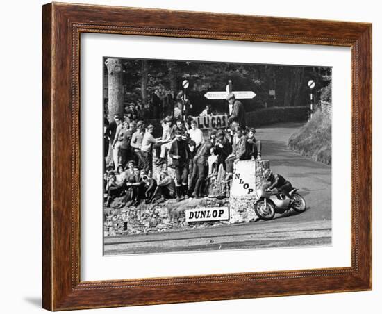 Ultra-Lightweight Tt Race, Isle of Man, 1966-null-Framed Photographic Print