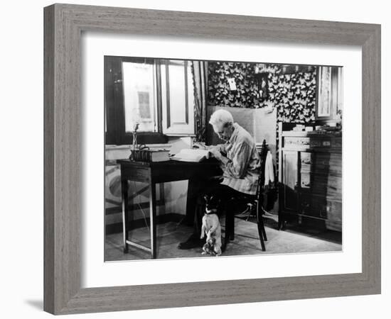 Umberto D, Carlo Battisti, 1952-null-Framed Photo