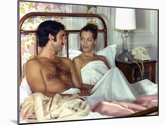 Un Amour by Pluie by Jean Claude Brialy with Romy Schneider and Nino Castelnuovo, 1973 (photo)-null-Mounted Photo