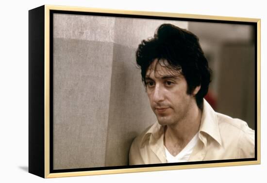 Un apres-midi by chien (DOG DAY AFTERNOON) by SidneyLumet with Al Pacino, 1975 (photo)-null-Framed Stretched Canvas