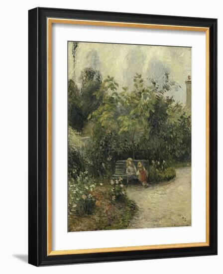 Un coin de jardin à L'Hermitage (le jardin des Mathurins)-Camille Pissarro-Framed Giclee Print