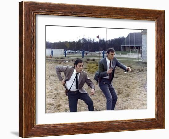 Un Flic by JeanPierreMelville with Alain Delon, 1972 (photo)-null-Framed Photo