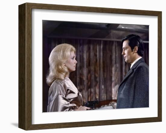 Un Flic by JeanPierreMelville with Catherine Deneuve and Alain Delon, 1972 (photo)-null-Framed Photo