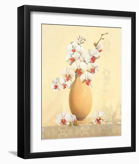 Un Vase Blanc-Gerard Beauvoir-Framed Art Print