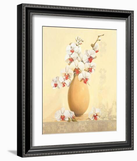 Un Vase Blanc-Gerard Beauvoir-Framed Art Print