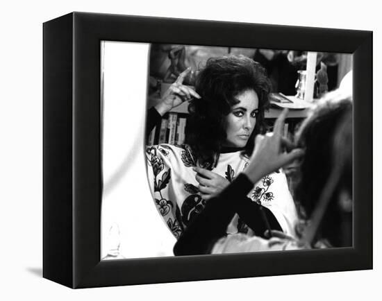 Une Belle Tigresse ZEE & CO by Brian Hutton with Elizabeth Taylor, 1972 (b/w photo)-null-Framed Stretched Canvas