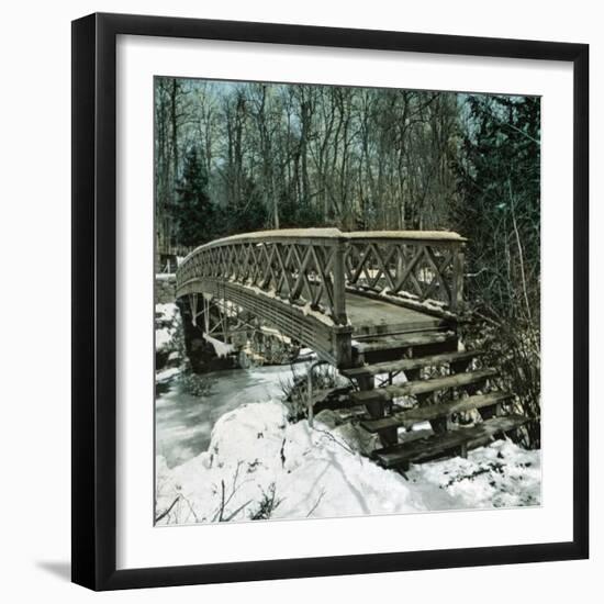 United States (Niagara), the Bridge at Luna Island-Leon, Levy et Fils-Framed Photographic Print