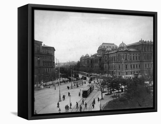 University in Vienna-null-Framed Premier Image Canvas