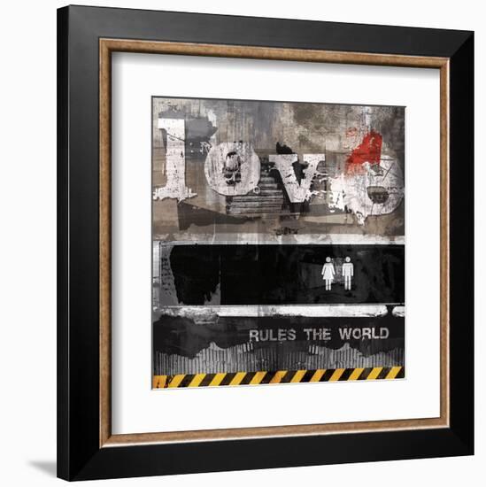 Urban Love-Sven Pfrommer-Framed Art Print