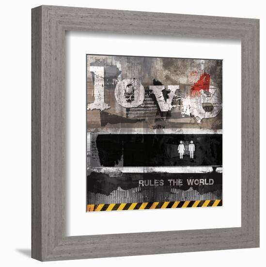 Urban Love-Sven Pfrommer-Framed Art Print