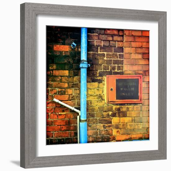 Urban Street View in England-Craig Roberts-Framed Photographic Print