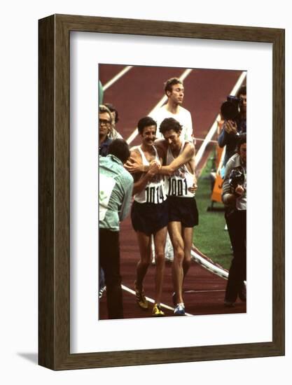 Us Frank Shorter, Winner of the Marathon, at 1972 Summer Olympic Games in Munich, Germany-John Dominis-Framed Photographic Print