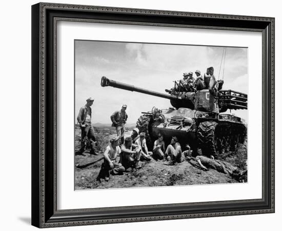 US Marines Relaxing on the Battlefield after Cease-Fire-null-Framed Photographic Print