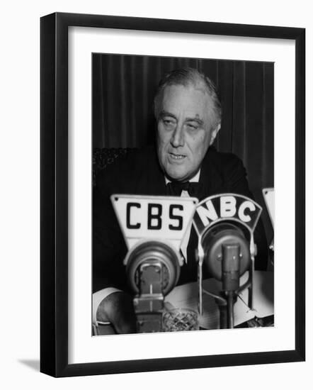 US President Franklin D. Roosevelt Delivering Fireside Chat On the European War, September 3, 1939-null-Framed Photo