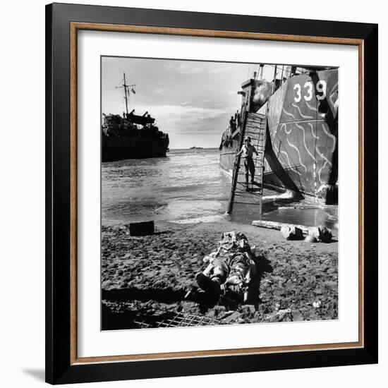 US Soldier Descending Towards Australian Serviceman Killed by Japanese Air Raid Attacks-Myron Davis-Framed Photographic Print