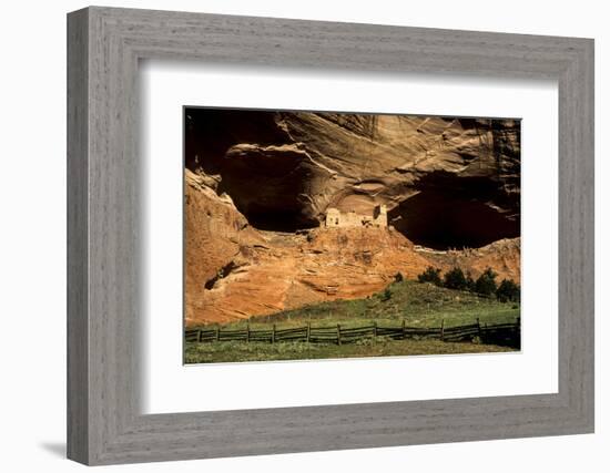 USA, Arizona, Canyon De Chelly National Monument, Mummy Cave Ruin in Canyon Del Muerto-Ann Collins-Framed Photographic Print