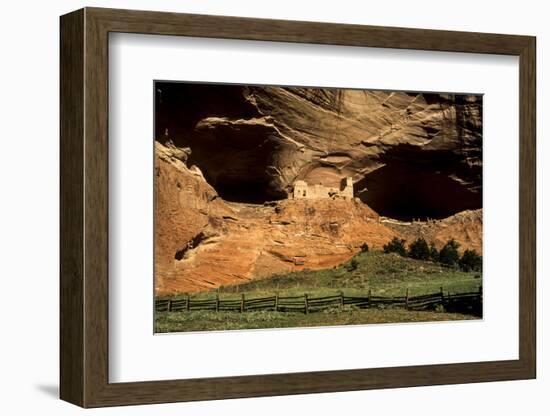 USA, Arizona, Canyon De Chelly National Monument, Mummy Cave Ruin in Canyon Del Muerto-Ann Collins-Framed Photographic Print