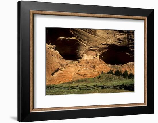 USA, Arizona, Canyon De Chelly National Monument, Mummy Cave Ruin in Canyon Del Muerto-Ann Collins-Framed Photographic Print