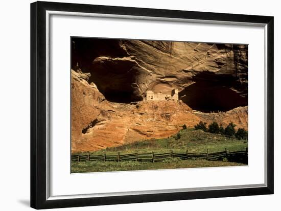 USA, Arizona, Canyon De Chelly National Monument, Mummy Cave Ruin in Canyon Del Muerto-Ann Collins-Framed Photographic Print