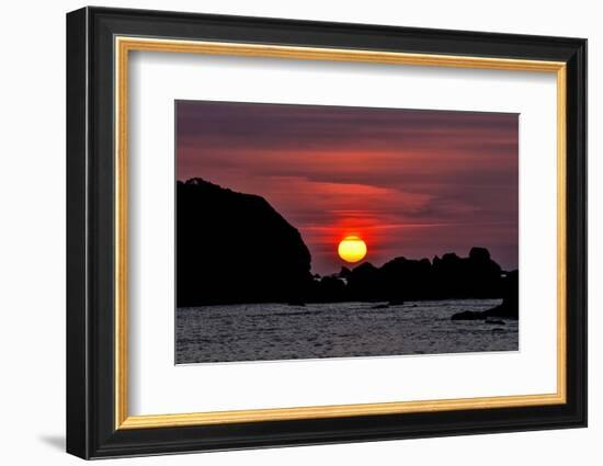 USA, California, Crescent City-Joe Restuccia III-Framed Photographic Print