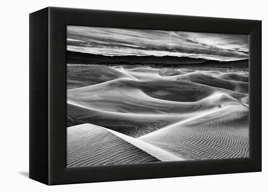 USA, California, Death Valley National Park, Dawn over Mesquite Flat Dunes in Black and White-Ann Collins-Framed Premier Image Canvas