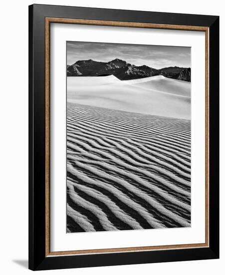 USA, California, Death Valley National Park, Early Morning Sun Hits Mesquite Flat Dunes-Ann Collins-Framed Photographic Print