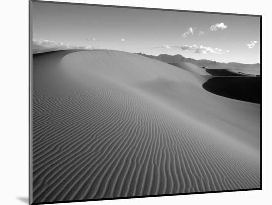 USA, California. Death Valley National Park, Mesquite Flats Sand Dunes.-Jamie & Judy Wild-Mounted Photographic Print