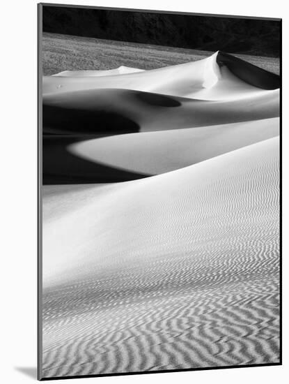 USA, California, Death Valley National Park, Morning Sun Hits Mesquite Flat Dunes-Ann Collins-Mounted Photographic Print