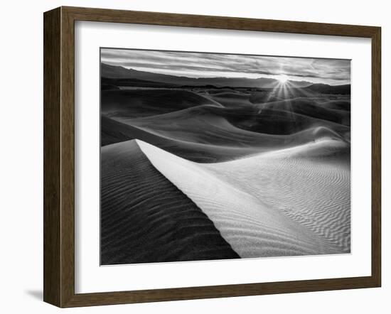 USA, California, Death Valley National Park, Sunrise over Mesquite Flat Dunes in Black and White-Ann Collins-Framed Photographic Print